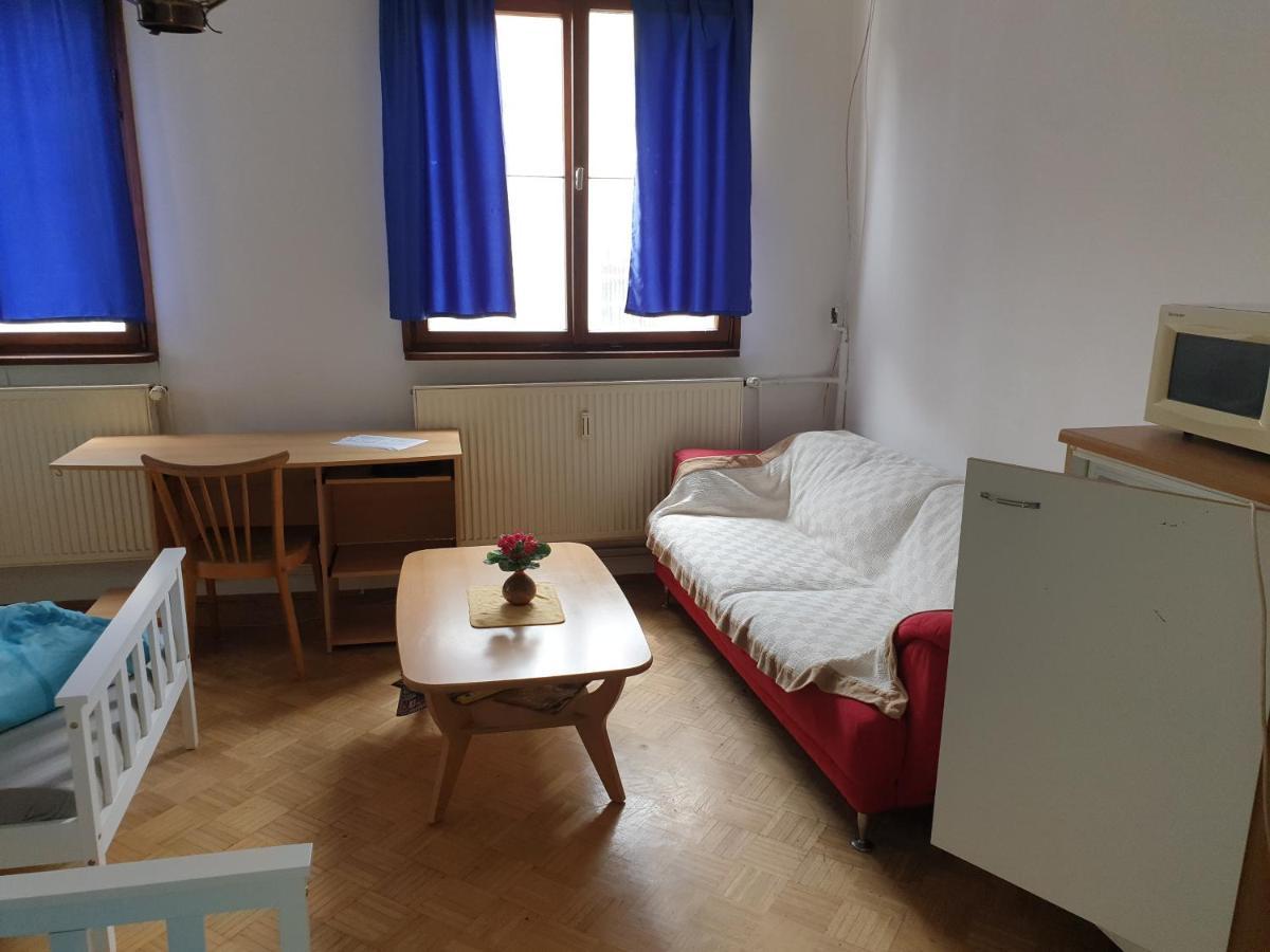 Hotel Pension Engel Pfullendorf Esterno foto