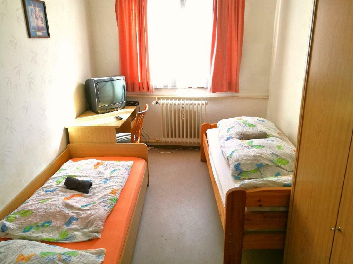 Hotel Pension Engel Pfullendorf Esterno foto